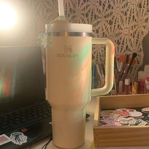 STANLEY 40 oz cream color